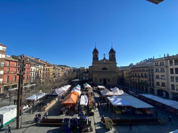 Appartement Erdizka, Centrico Apartamento Turistico Con La Mejor Vista Plaza De Los Fueros à Estella Extérieur photo